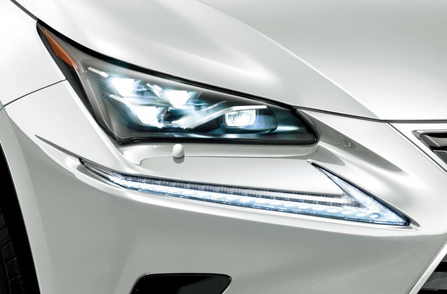 Детали экстерьера Lexus NX300h 2017 года  (JP) (фото 6 из 10)